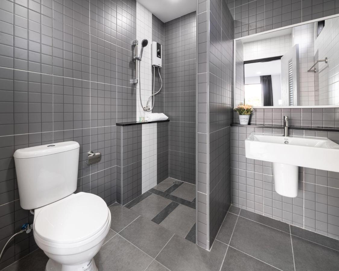 Aqua Residences อควา เรสซิเดนซ์ ห้องพักใหม่ให้เช่า ติดรถไฟฟ้าสถานีวุฒากาศ Bangkok Luaran gambar