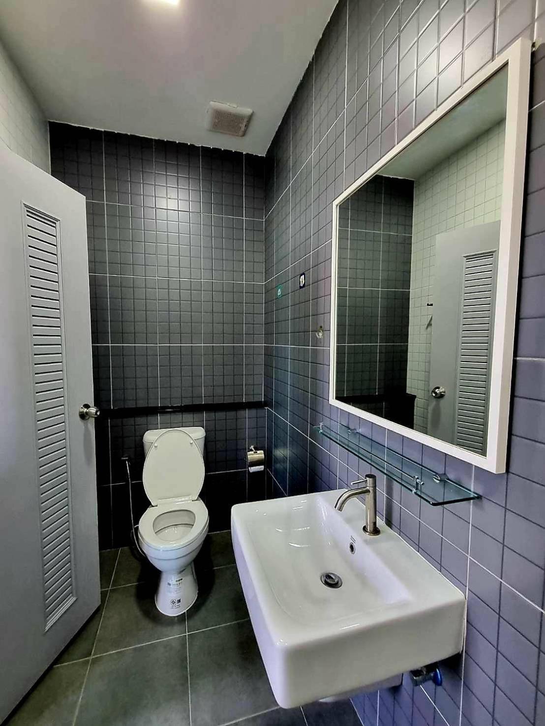 Aqua Residences อควา เรสซิเดนซ์ ห้องพักใหม่ให้เช่า ติดรถไฟฟ้าสถานีวุฒากาศ Bangkok Luaran gambar
